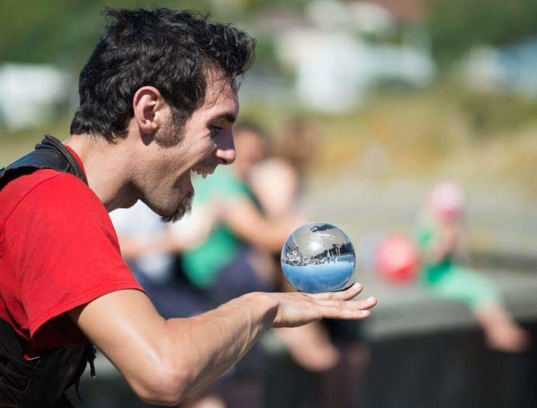 contact juggling mr jeff hoop hooligans CirqueSanity