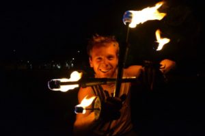 fire artist los angeles Rewi