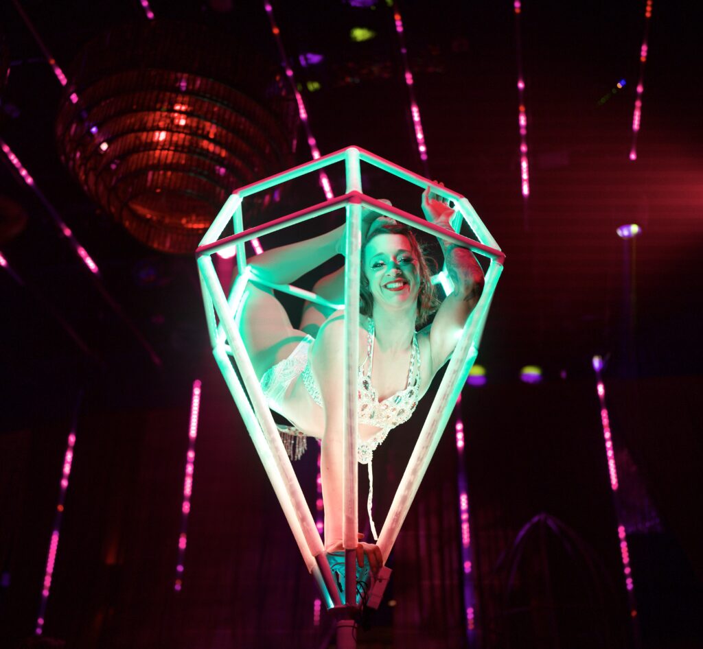 LED Diamond: Aerial Lollipop Apparatus